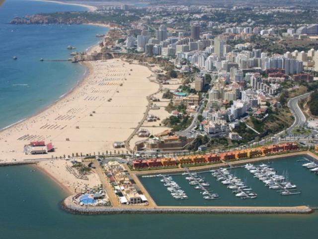 Luxury 2 Min Beach With Balcony, Ocean View, Wifi, Ac, Smarttv Portimão Buitenkant foto