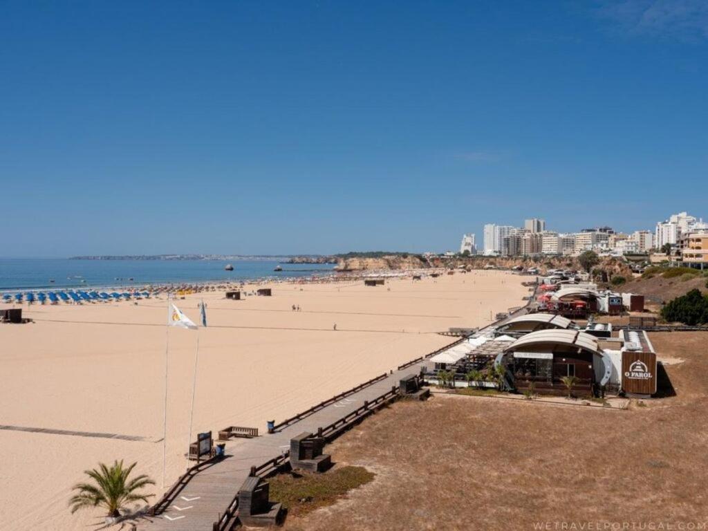 Luxury 2 Min Beach With Balcony, Ocean View, Wifi, Ac, Smarttv Portimão Buitenkant foto