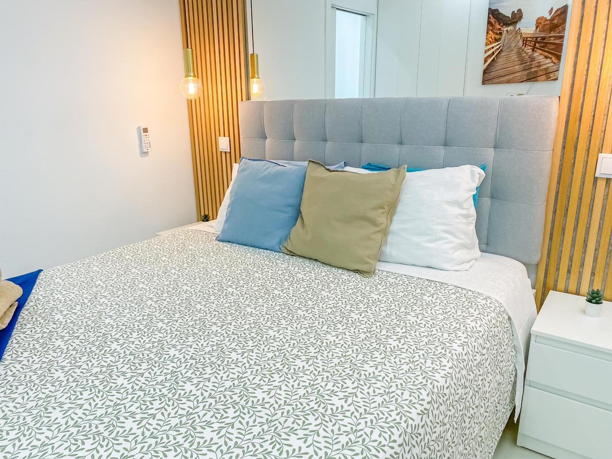 Luxury 2 Min Beach With Balcony, Ocean View, Wifi, Ac, Smarttv Portimão Buitenkant foto