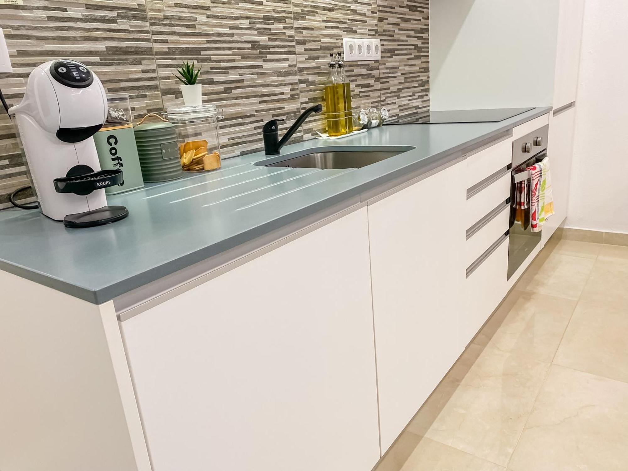 Luxury 2 Min Beach With Balcony, Ocean View, Wifi, Ac, Smarttv Portimão Buitenkant foto